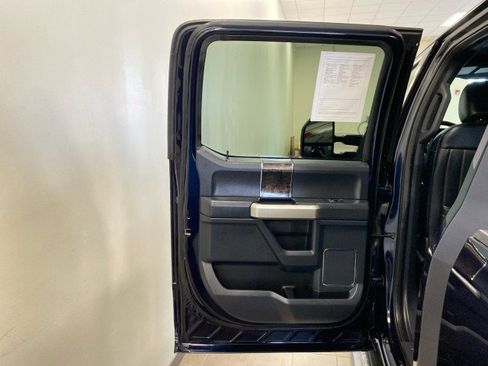 Certified 2022 Ford F250 Lariat w/ Lariat Ultimate Package image 8