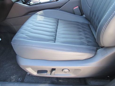 New 2026 Mitsubishi Outlander SEL FWD image 23