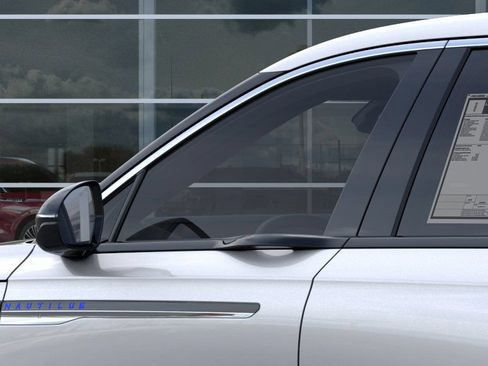 New 2026 Lincoln Nautilus Premier AWD/4WD image 20