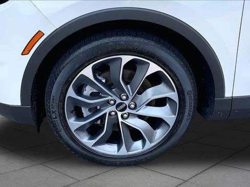 Used 2023 Lincoln Nautilus Reserve AWD/4WD image 10