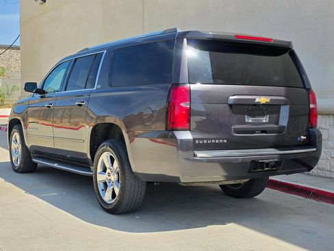 Used 2015 Chevrolet Suburban LTZ RWD image 6