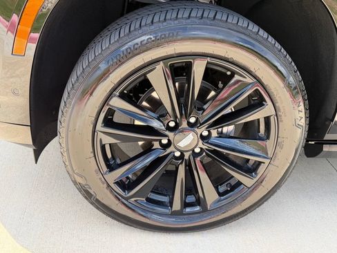 Used 2026 Cadillac Escalade Sport AWD/4WD image 9