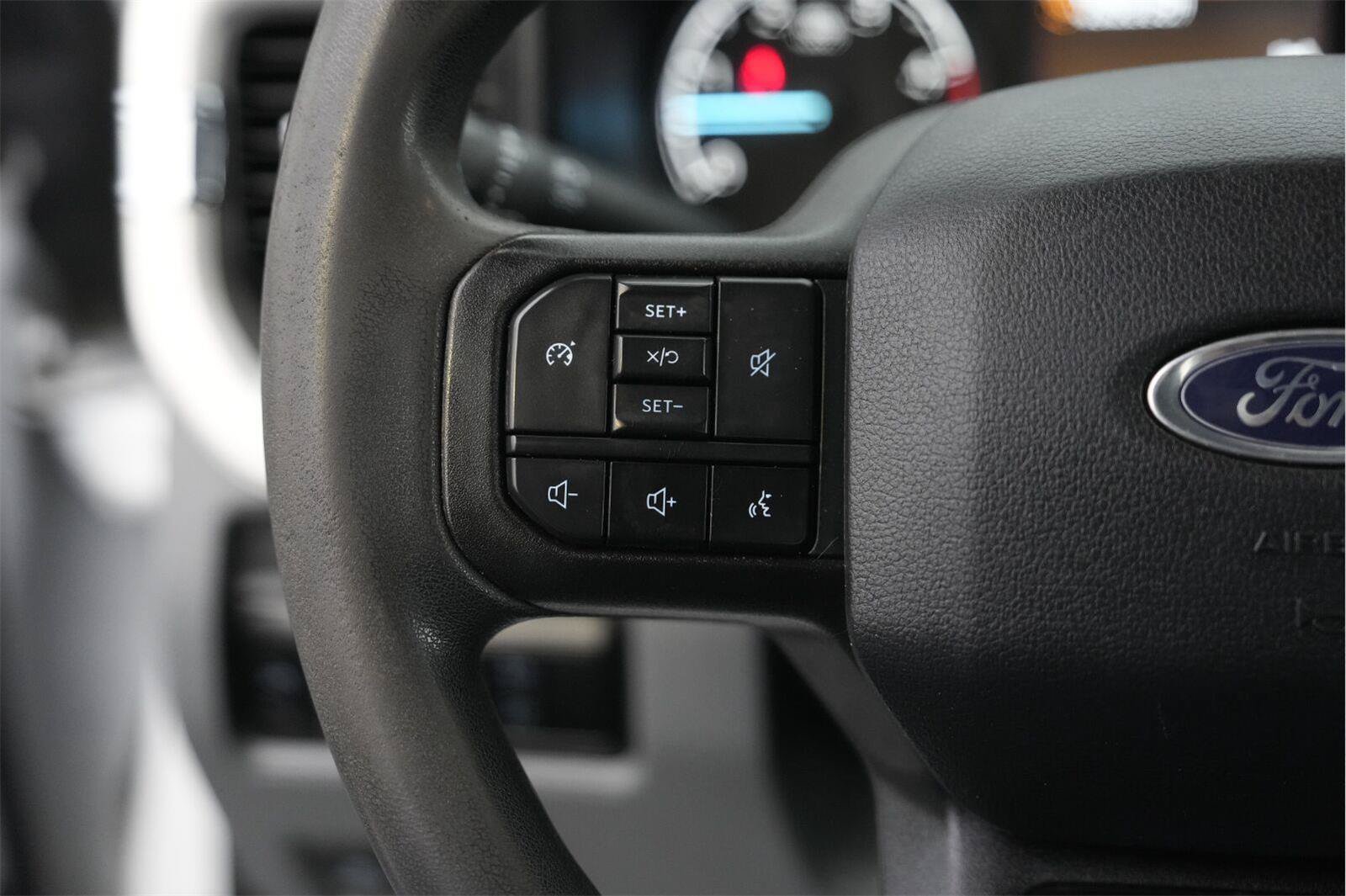 Used 2023 Ford F350 XLT w/ 360-Degree Camera Package AWD/4WD image 22