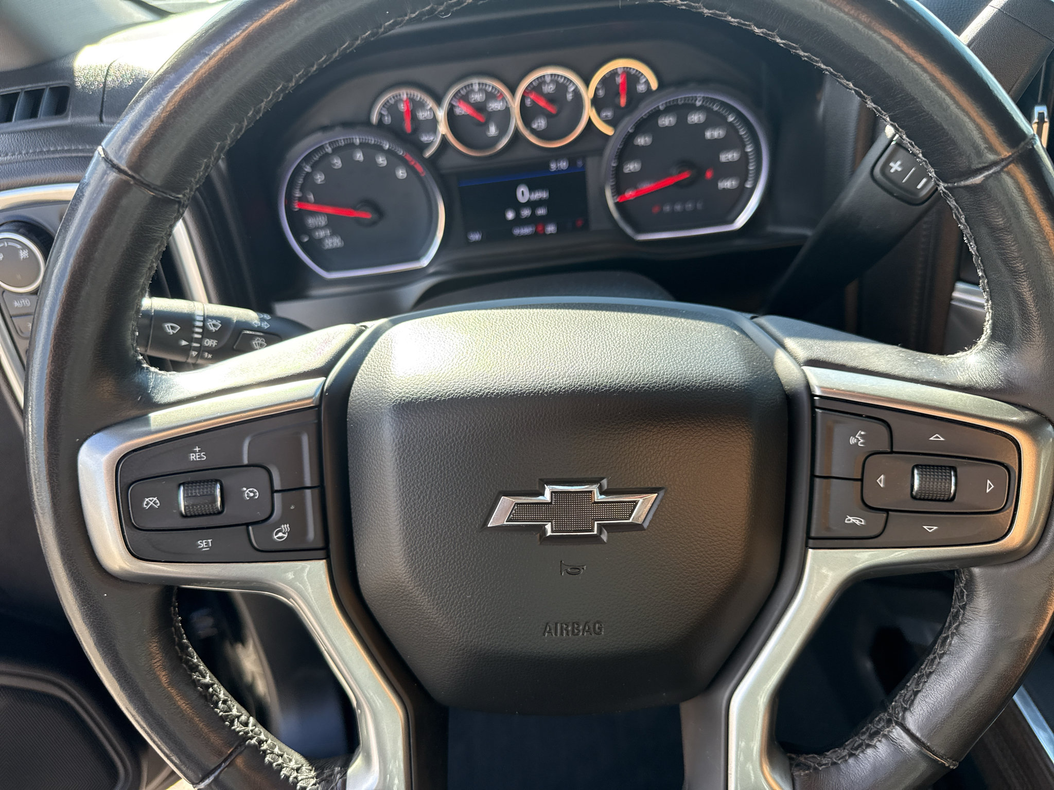 Certified 2019 Chevrolet Silverado 1500 LT Trail Boss AWD/4WD image 5