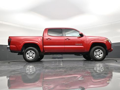 Used 2022 Toyota Tacoma SR5 RWD image 25
