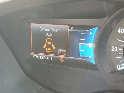 Used 2019 Ford Fusion SE FWD image 20