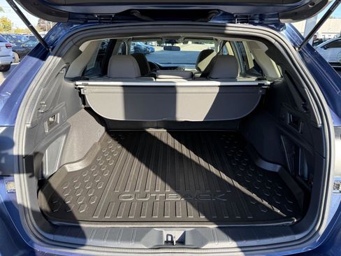 Used 2020 Subaru Outback Premium image 27