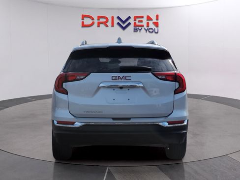 Used 2021 GMC Terrain SLT image 4
