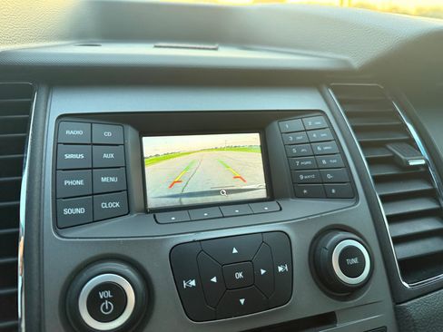 Used 2017 Ford Taurus Police Interceptor image 13