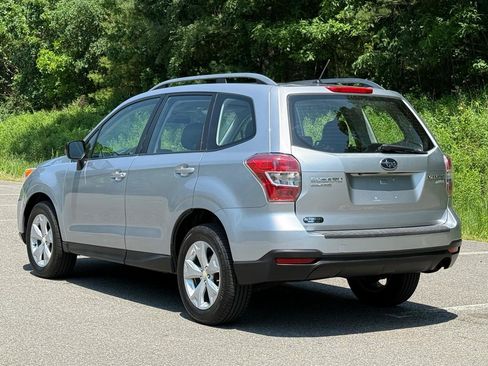 Used 2015 Subaru Forester 2.5i Premium w/ All-Weather Package AWD/4WD image 2