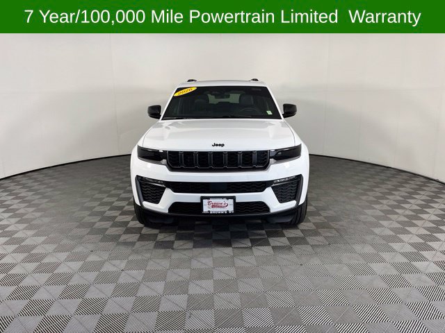 Used 2026 Jeep Grand Cherokee Limited w/ Limited Altitude Package AWD/4WD image 2