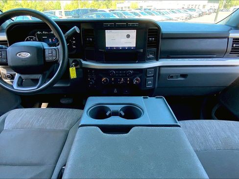 Used 2024 Ford F250 XLT w/ FX4 Off-Road Package image 17
