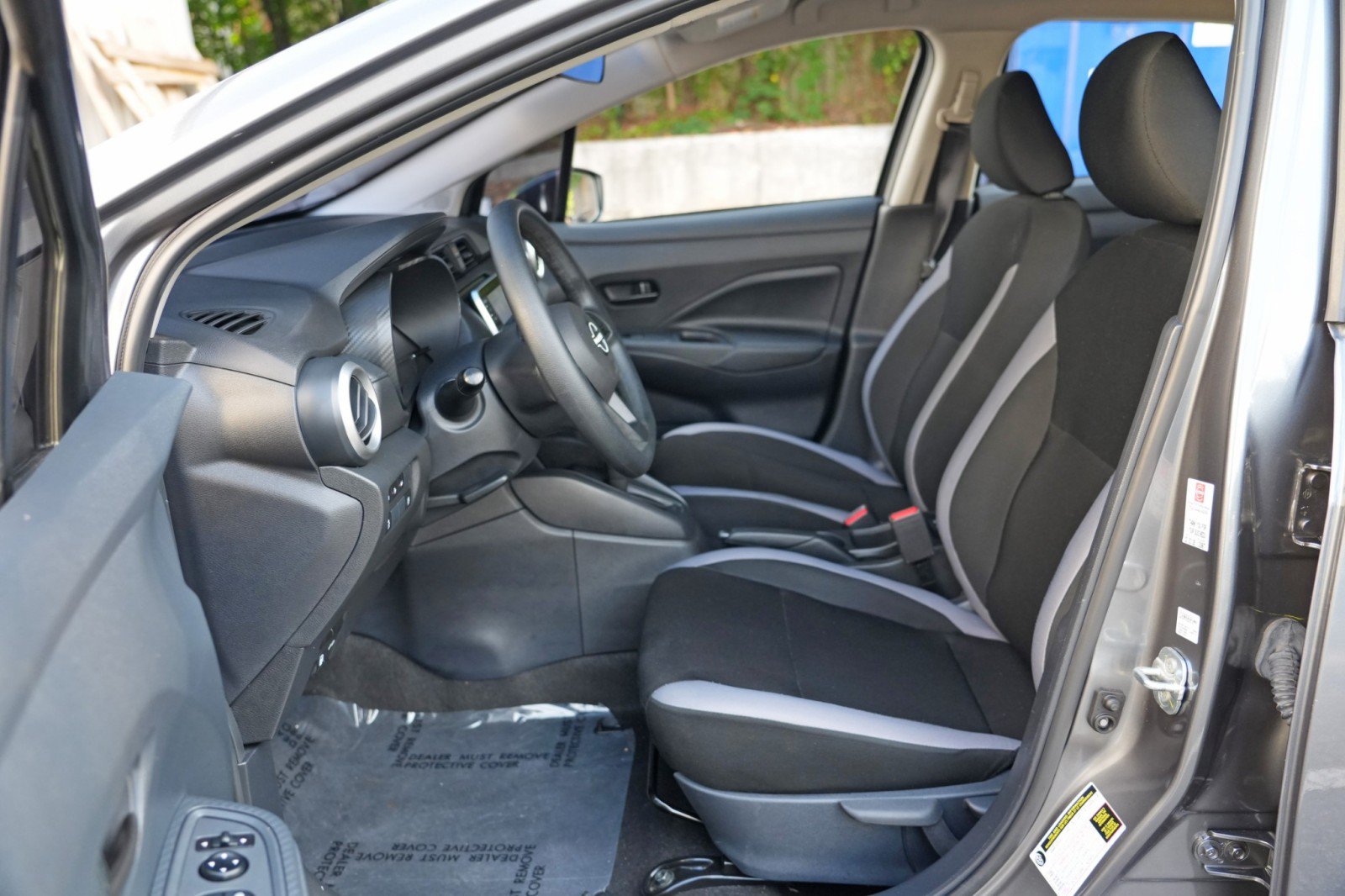 Used 2025 Nissan Versa S w/ Trunk Package FWD image 15