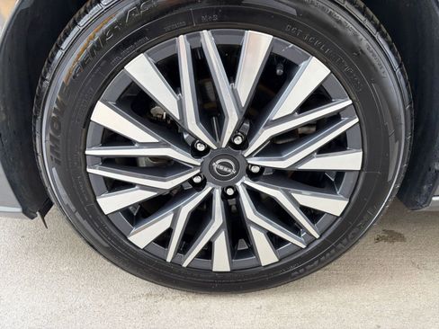 Used 2025 Nissan Altima 2.5 SV image 40