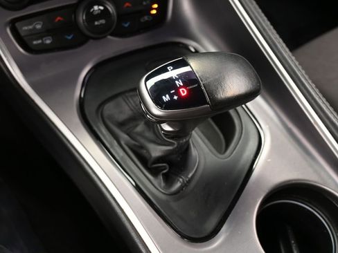 Used 2019 Dodge Challenger SXT image 23