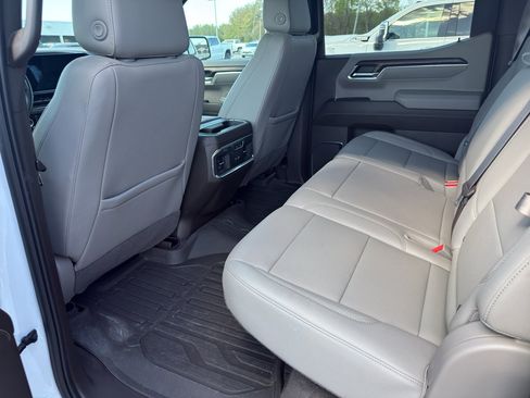 Used 2023 GMC Sierra 1500 SLT w/ SLT Premium Plus Package image 8