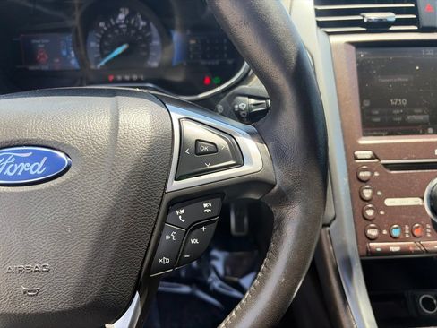 Used 2016 Ford Fusion Titanium FWD image 26