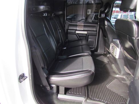 Used 2017 Ford F250 Lariat w/ Chrome Package image 14