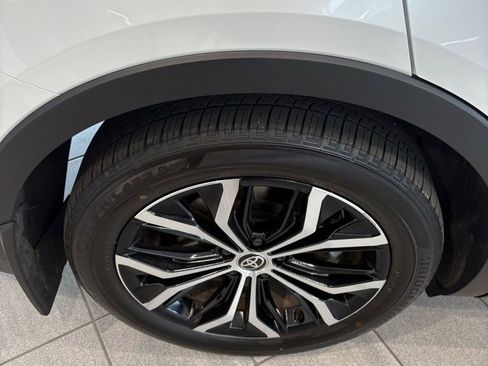 Used 2024 Toyota Crown XLE image 6