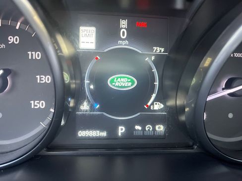 Used 2017 Land Rover Discovery Sport HSE image 27