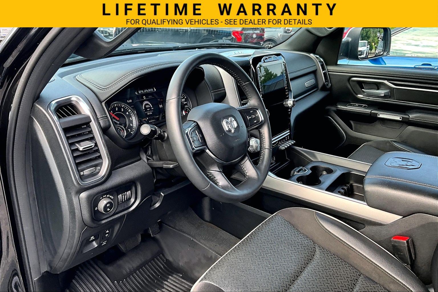 Used 2024 RAM 1500 Laramie AWD/4WD image 14