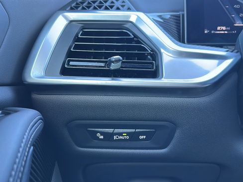 Used 2026 BMW X5 M60i image 36