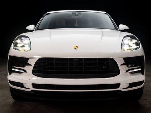 Used 2021 Porsche Macan S AWD/4WD image 8