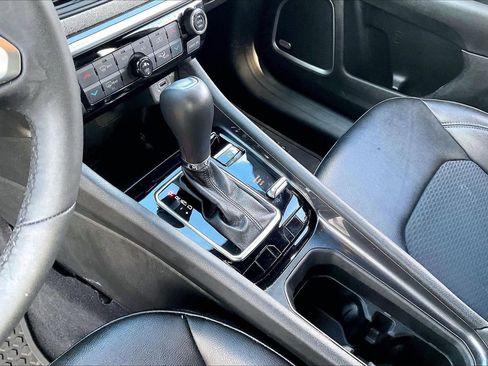 Certified 2025 Jeep Compass Latitude w/ Sun & Sound Group image 32