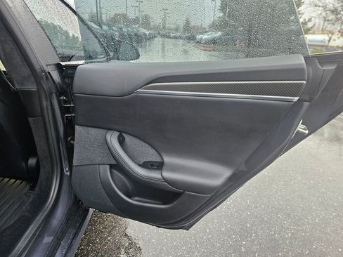 Used 2021 Tesla Model S Plaid image 14
