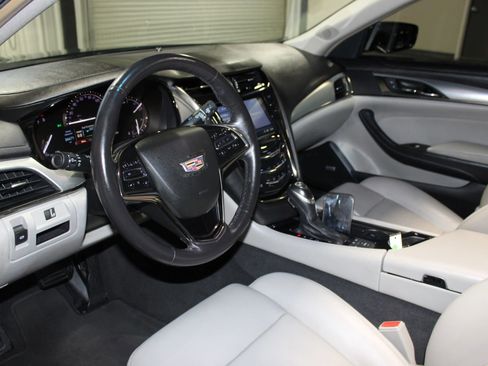 Used 2019 Cadillac CTS Luxury RWD image 7