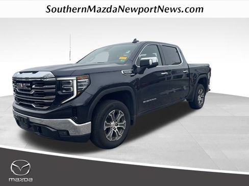 Used 2025 GMC Sierra 1500 SLT image 1