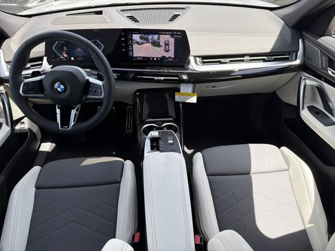 New 2026 BMW X2 xDrive28i w/ Technology Package AWD/4WD image 15