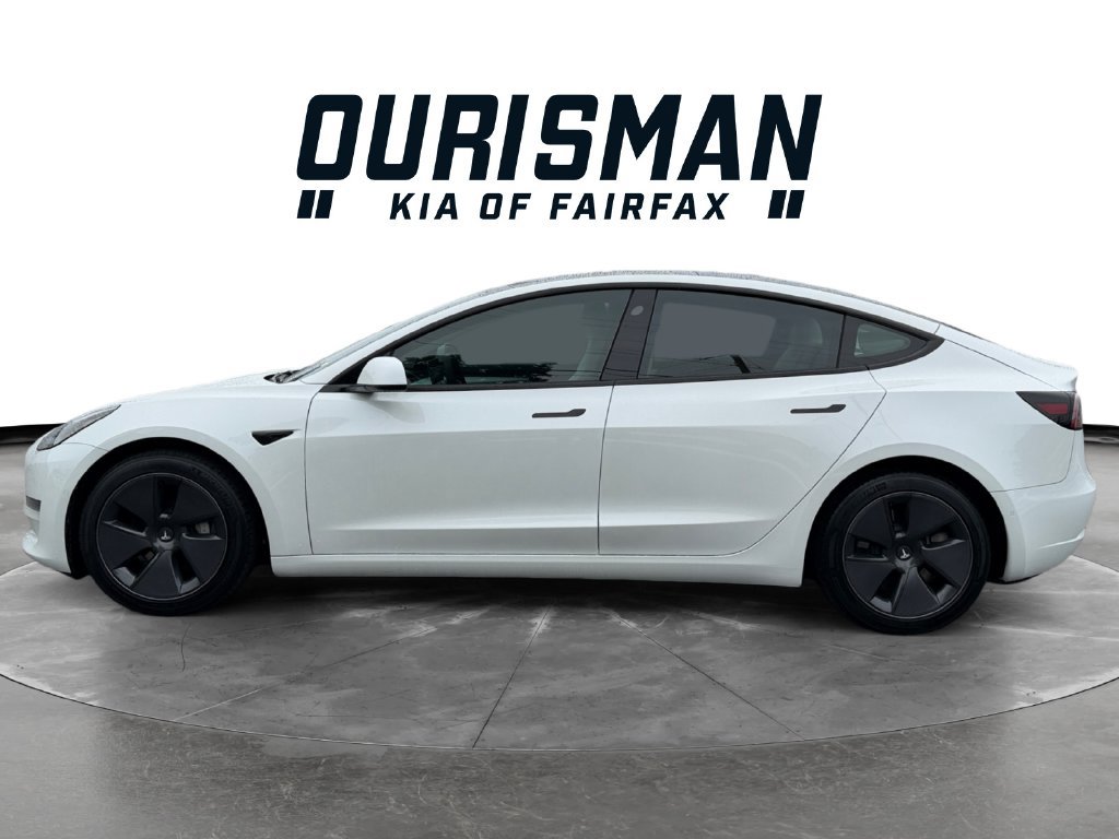 Used 2021 Tesla Model 3 Standard Range Plus RWD image 3