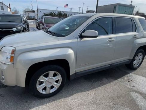 Used 2013 GMC Terrain SLE image 6