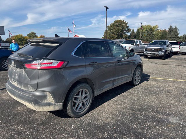 Used 2023 Ford Edge SEL w/ Convenience Package AWD/4WD image 3