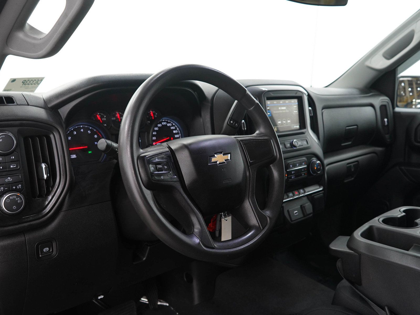 Used 2019 Chevrolet Silverado 1500 Custom w/ Custom Convenience Package AWD/4WD image 23