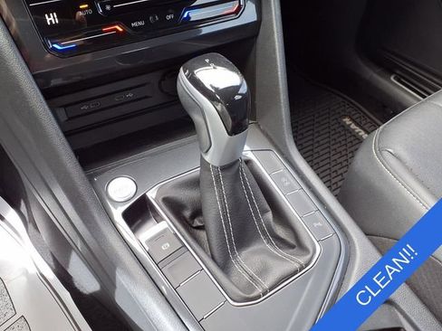 Used 2023 Volkswagen Tiguan SE R-Line image 8