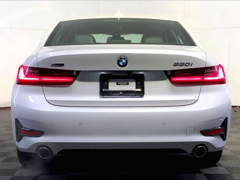 Used 2020 BMW 330i xDrive Sedan w/ Premium Package image 6