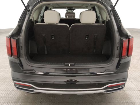Used 2022 Kia Sorento S w/ Panoramic Sunroof Package FWD image 29