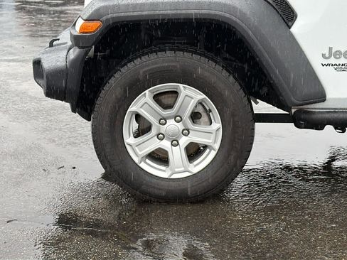 Used 2020 Jeep Wrangler Unlimited Sport S image 9