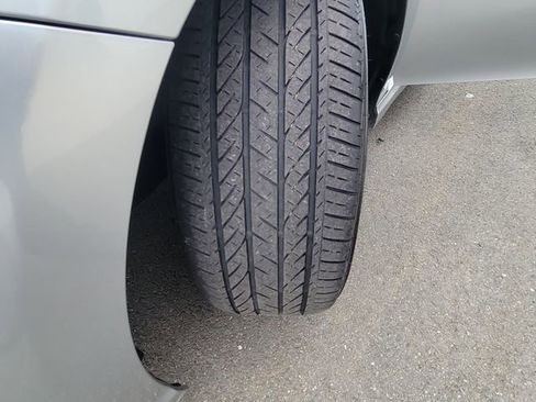 Used 2018 Toyota Camry SE w/ Moonroof Package image 16