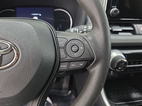Certified 2025 Toyota RAV4 XLE image 15