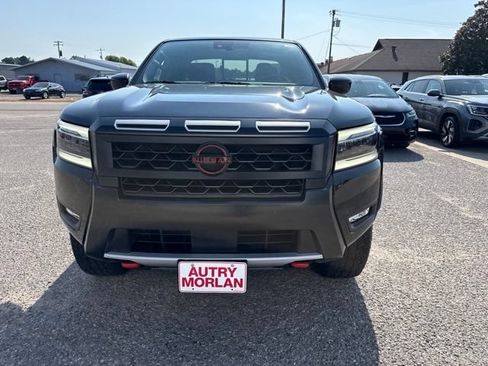 Used 2025 Nissan Frontier PRO-4X AWD/4WD image 4