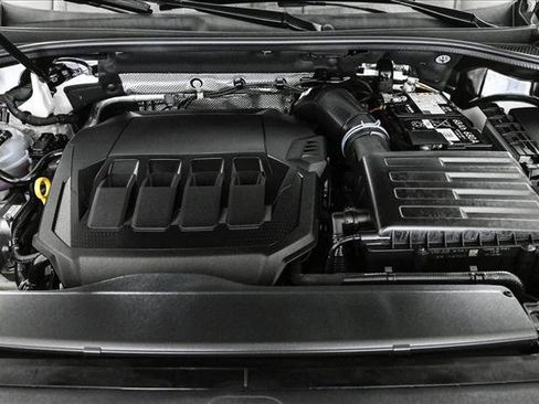 Certified 2025 Audi Q3 2.0T Premium w/ Convenience Package image 24