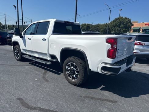 Used 2024 Chevrolet Silverado 2500 High Country w/ High Country Premium Package AWD/4WD image 7