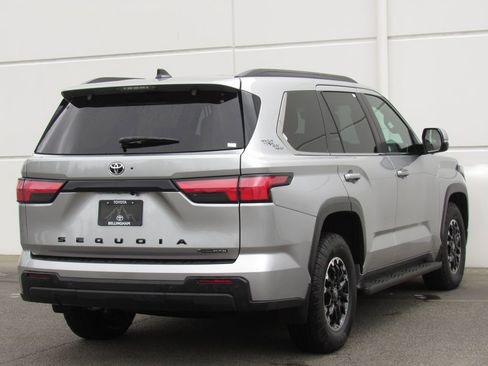 Used 2026 Toyota Sequoia SR5 w/ TRD Off-Road Package AWD/4WD image 6
