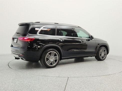 Certified 2026 Mercedes-Benz GLS 450 4MATIC image 5
