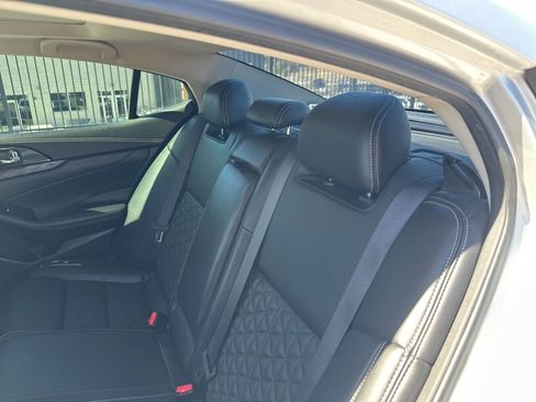 Used 2017 Nissan Maxima Platinum w/ Medallion Package image 19
