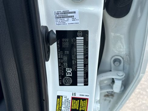 Used 2023 Toyota Camry SE FWD image 30