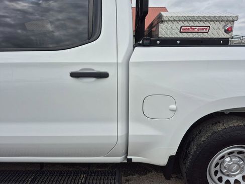 Used 2021 Chevrolet Silverado 1500 W/T w/ WT Value Package AWD/4WD image 17